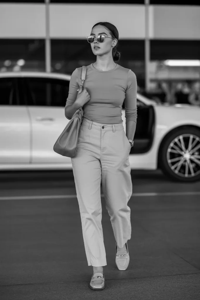 Minimalist Travel Vibe