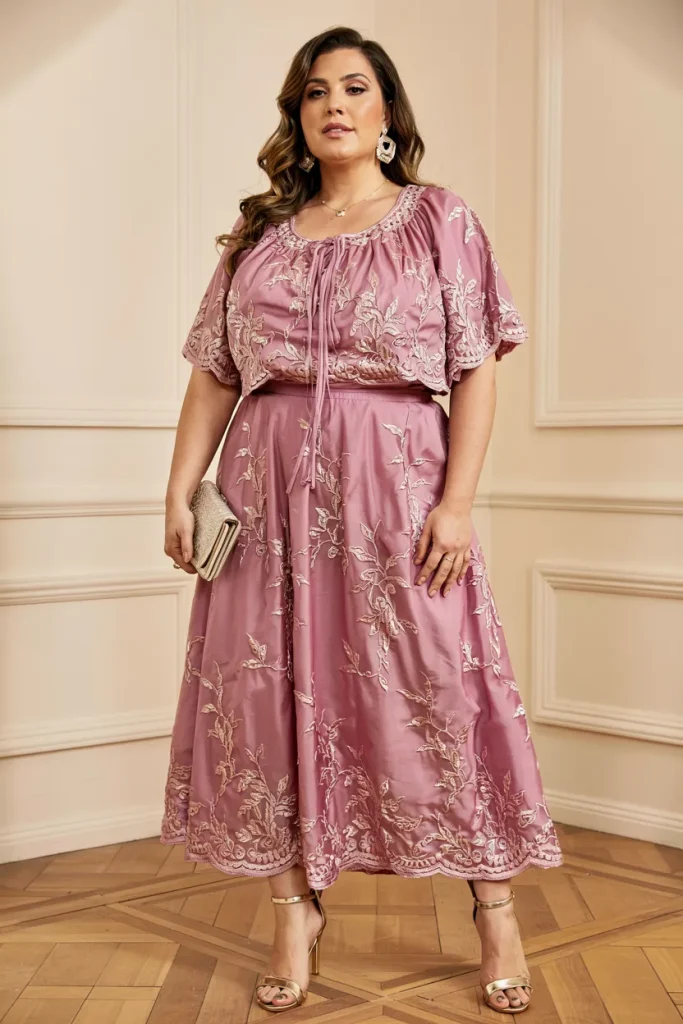 Plus Size Summer Lace Embroidered Top Skirt Set Mom Outfit