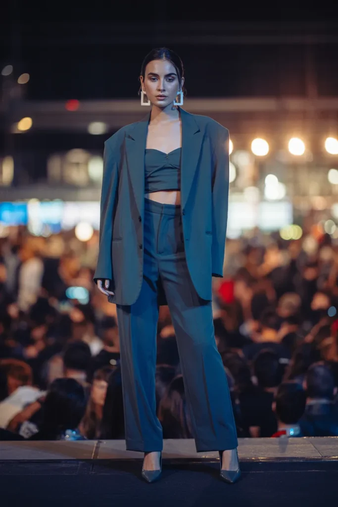 21 Billie Eilish Concert Outfits for Women: Street Style Looks 1 Concert Oversized Blazer with Pants for Concert Night