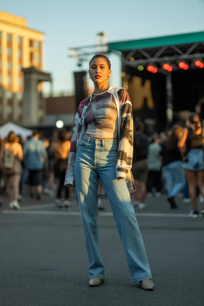 21 Billie Eilish Concert Outfits for Women: Street Style Looks 15 Skinny Top Over Graphic Jersey with High Waist Jeans